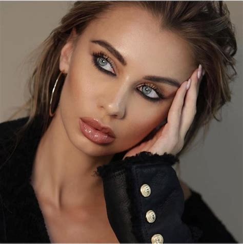 dajana gudic measurements.
